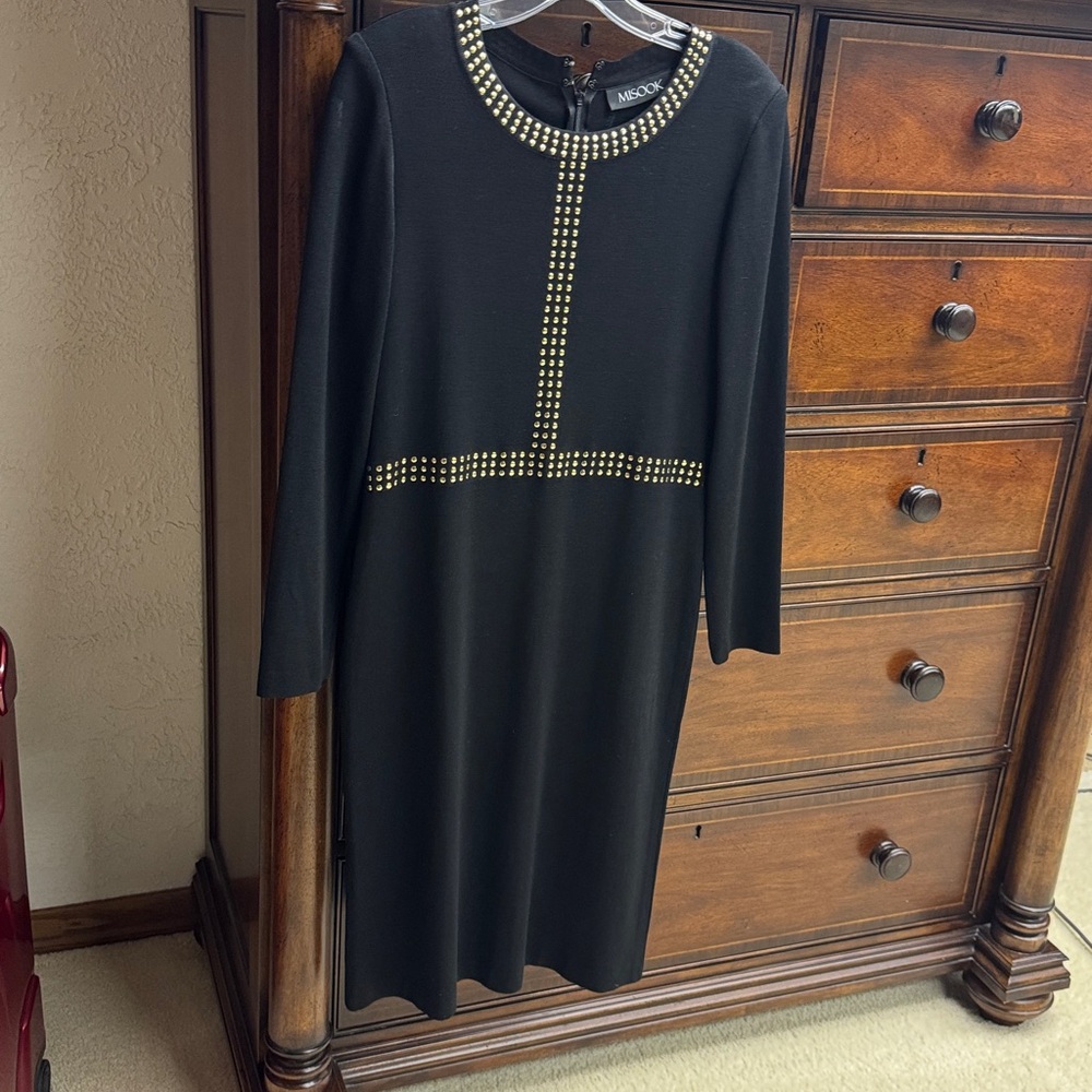 MISOOK Black Knit Long Sleeve Sheath Dress Gold Studs Knee Length Women's XS